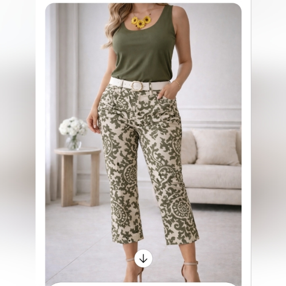 Tommy Hilfiger Cream & Olive Patterned Cropped Pants, 12 High-Rise Ankle Length